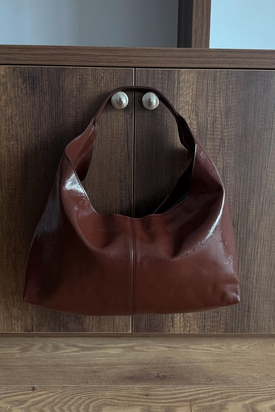 Kaya VEGAN PATENT bag (038)