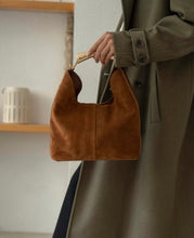 Dora SUEDE BAG (018)