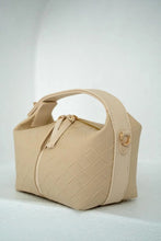 Nora Bag (001)